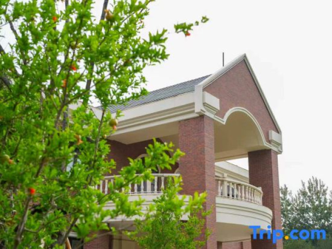 Tangshan Hotel