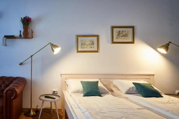 2 Bedrooms Apartment