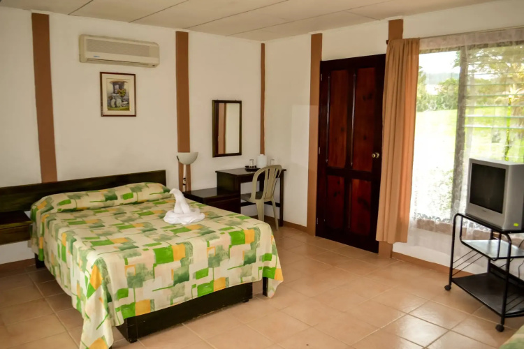 Termales del Bosque & Hot Springs