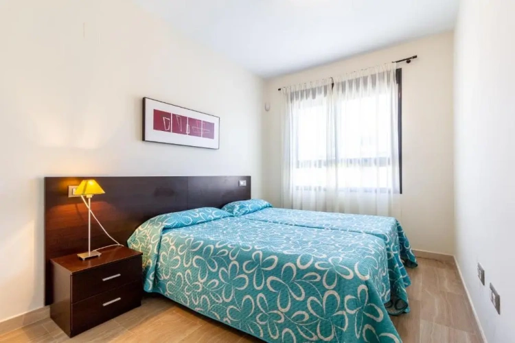 2 Bedrooms Apartment