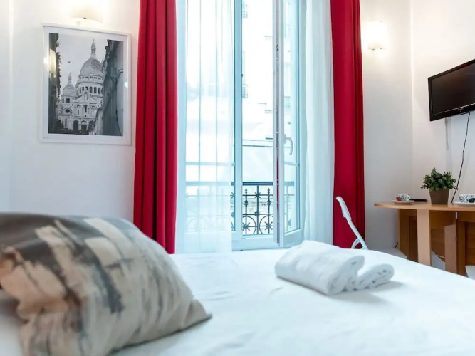 Montmartre Apartments