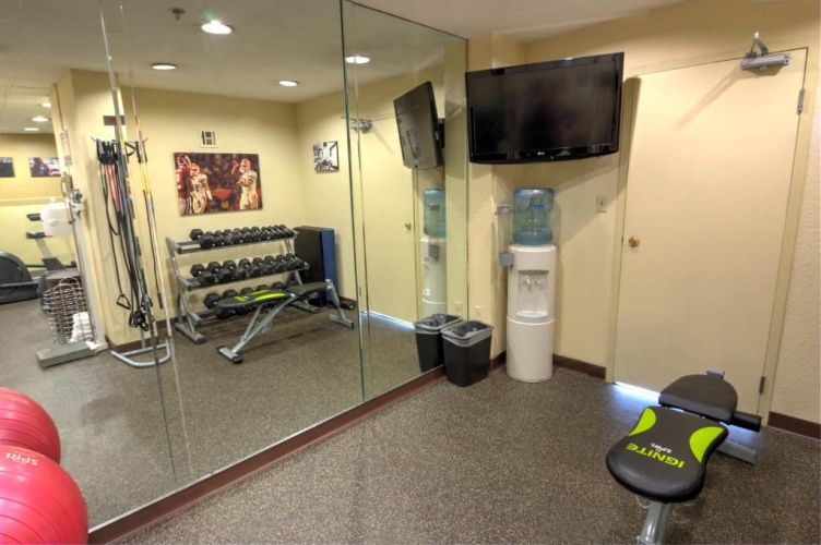 Holiday Inn Gainesville-University Ctr photo 22