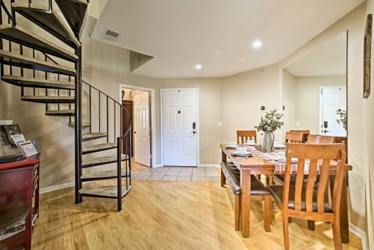 3 Bedrooms Apartment with balcony