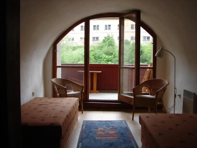 Apartment with balcony