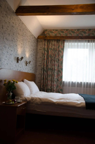 West Hotel