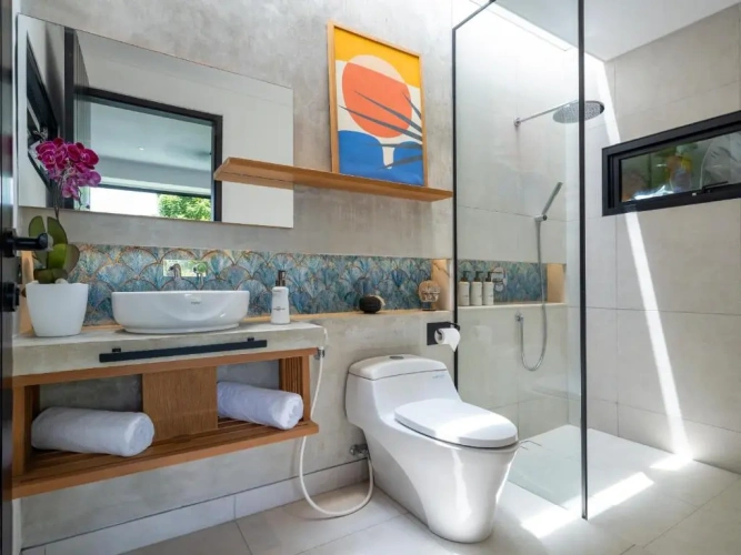 4 Bedrooms Villa
