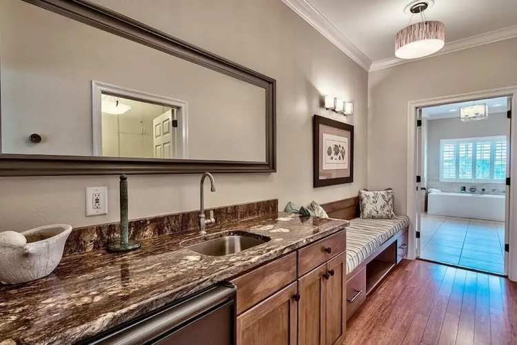 Guest rooms