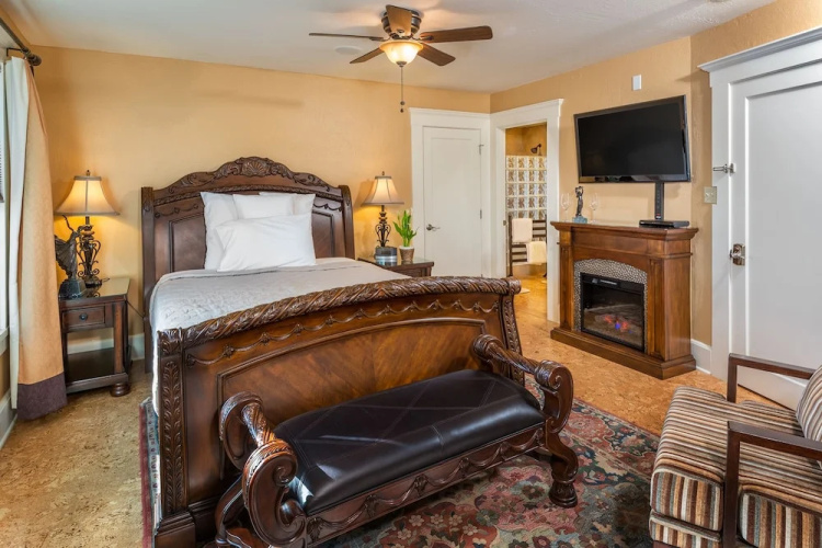 Bella Luna Inn
