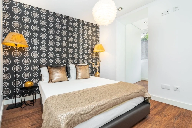 3 Bedrooms Apartment