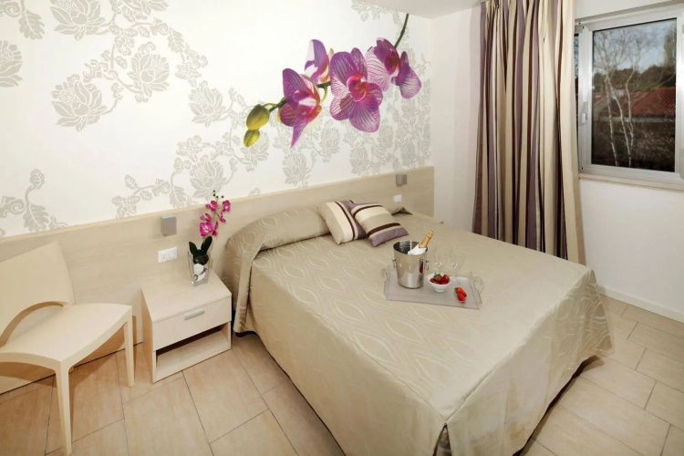 Hotel Alex