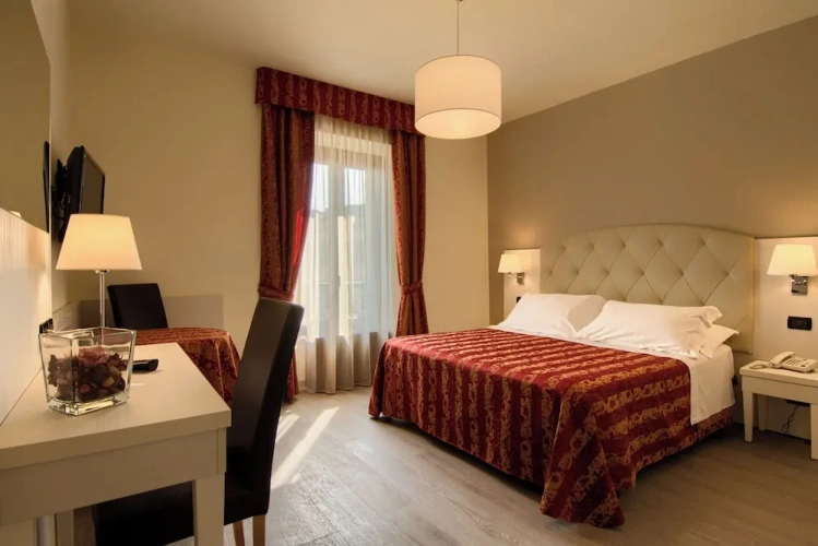 Comfort Double room with city view