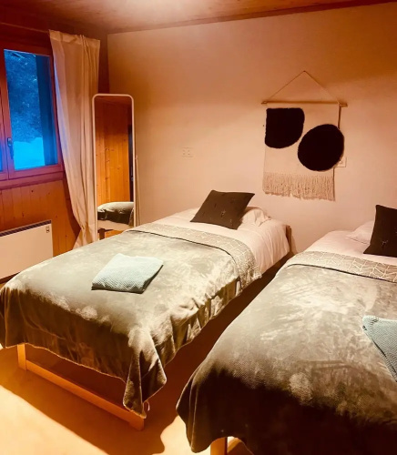 Modern 3 Br Duplex With Huge Panoramic Alps Views