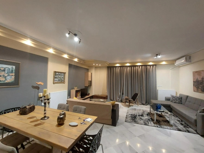 central luxury apartment