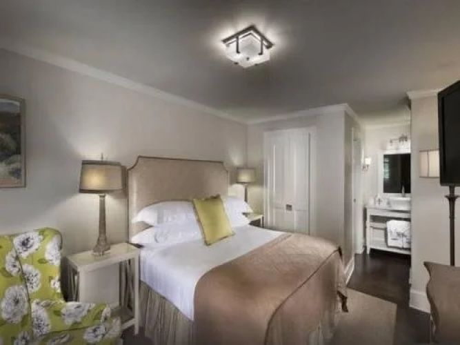 200 Main by Old Edwards Hospitality