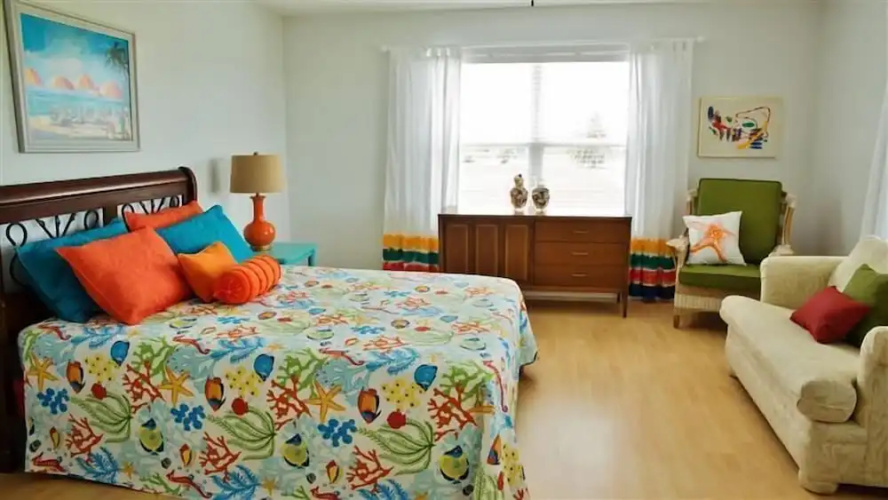 Spacious Retreat W/expansive Yard & Beach Access!