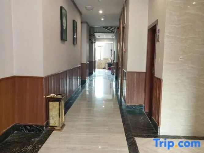 Xingyi Qiaofu Hotel