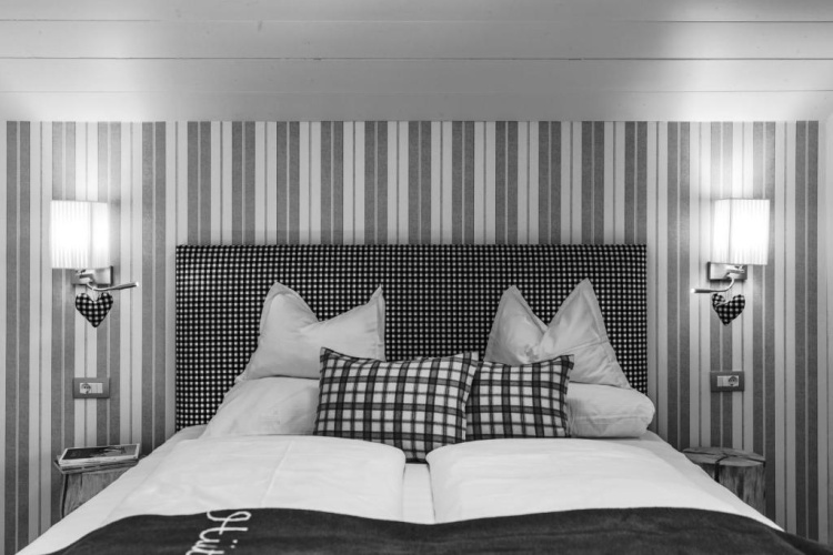 2 Bedrooms Chalet