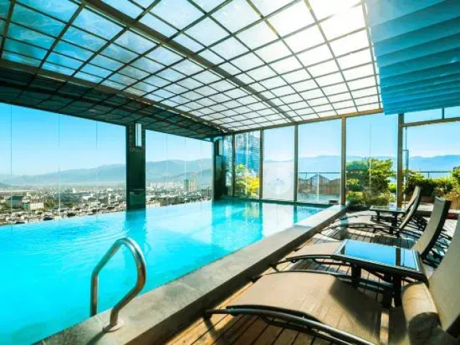 Golden Hotel