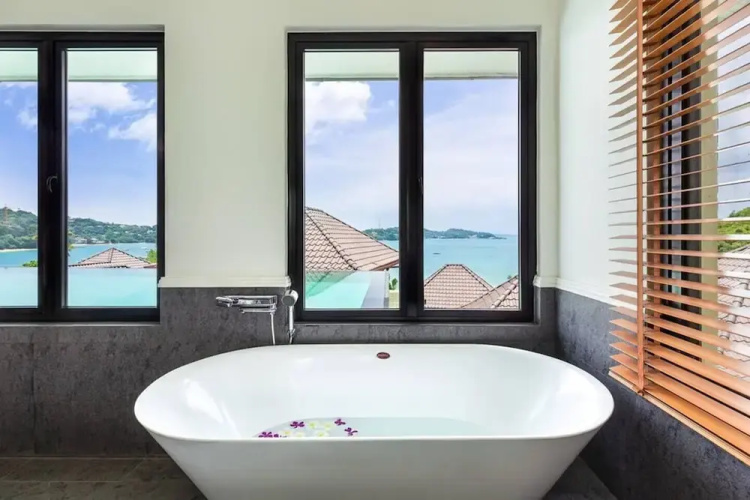 Luxury Beachfront Tai Pan Villa