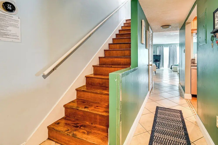 Steps to Sand: Condo w/ Pool Access in Cocoa Beach