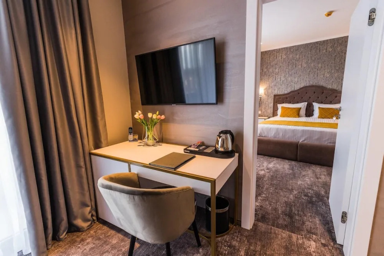 Hotel Aventus