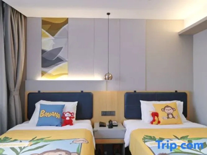 Standard Twin Family room
