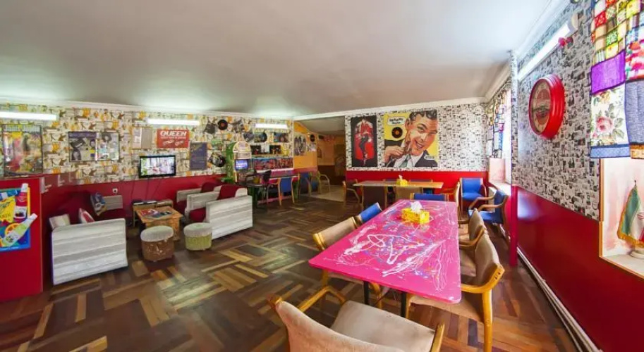B&B Grammy Hostel