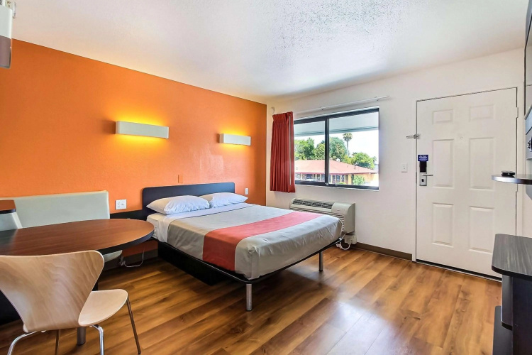 Motel 6 Sunnyvale, CA - South