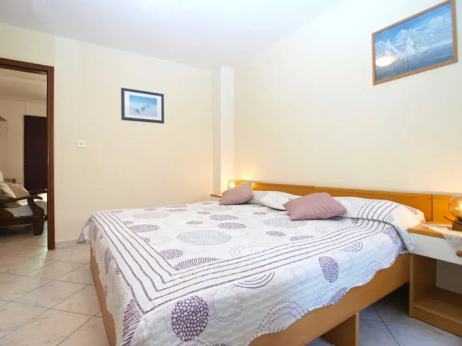 Apartment 604