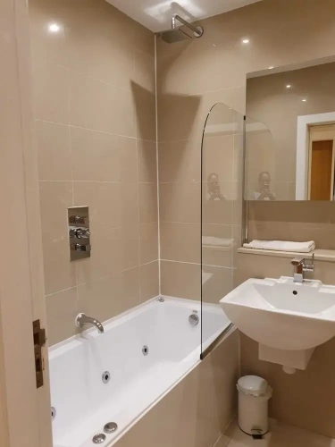 1 Bedroom Business Apartment