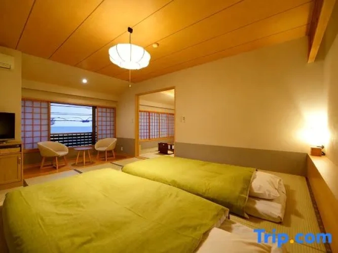 2 Bedrooms Standard room with ocean view