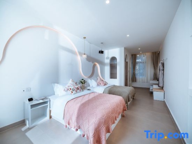 Standard Twin room with sea view