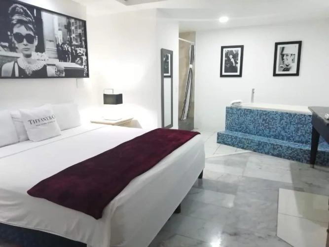 Deluxe Suite