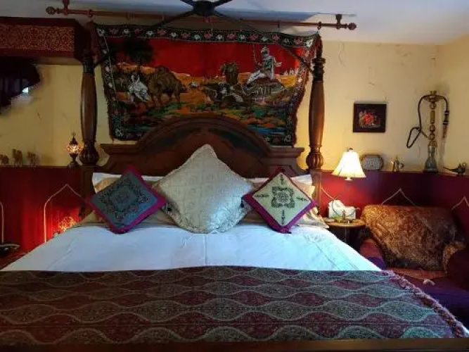 Ginger Giraffe B&B