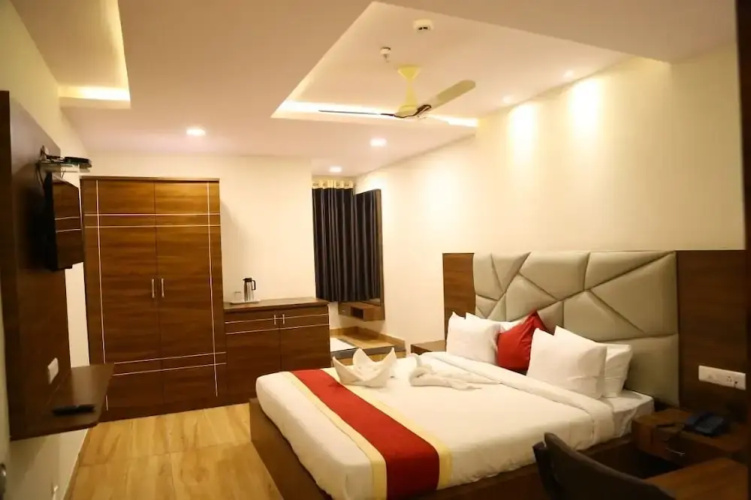 Hotel M Grand