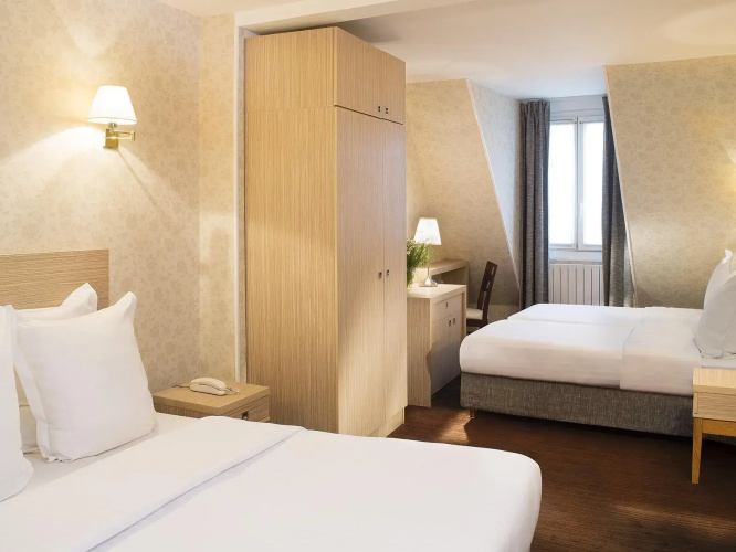 Hotel 10 Opera by HappyCulture