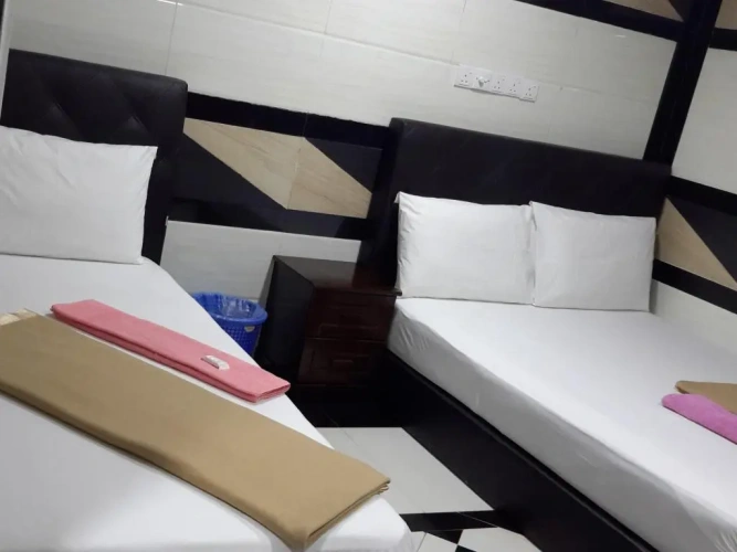 Standard Triple room