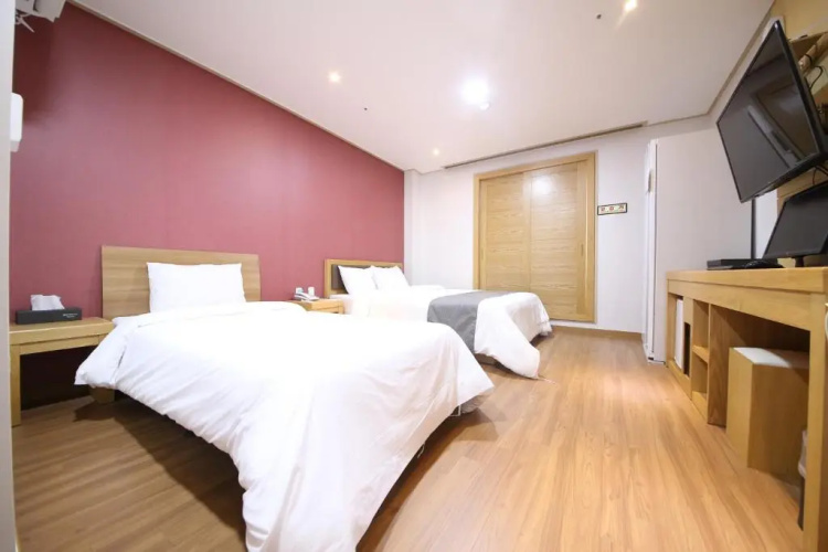 Golden Business Hotel