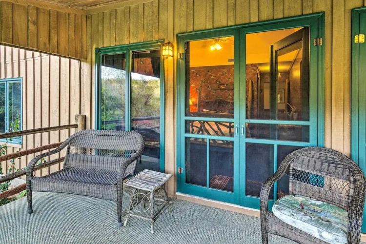River Access + Mtn Views: Cullowhee Lodge!