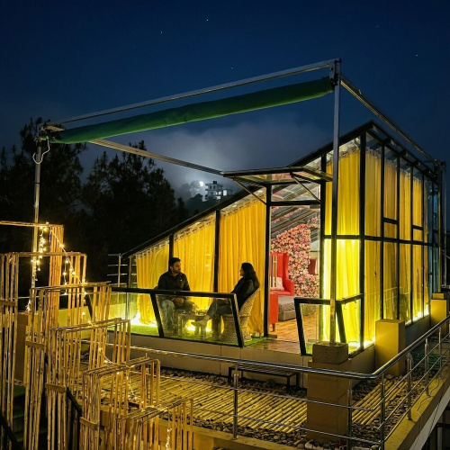XTSY Travellers Hostel