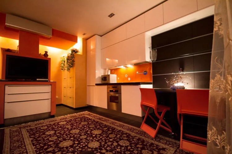 Home Holiday Magenta