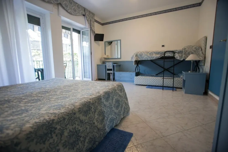 Standard Triple Family room with balcony