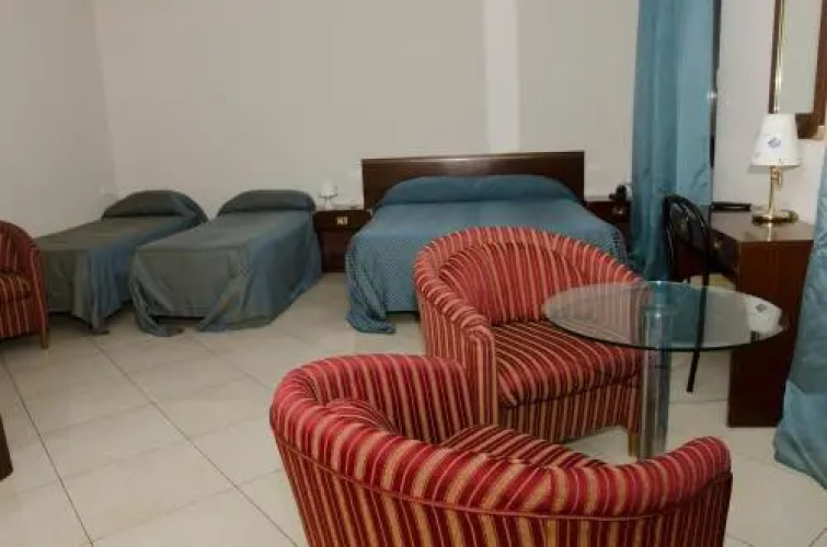 La Vista Postcard Hotel