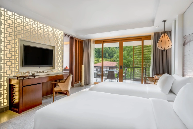 Grand Twin room with balcony