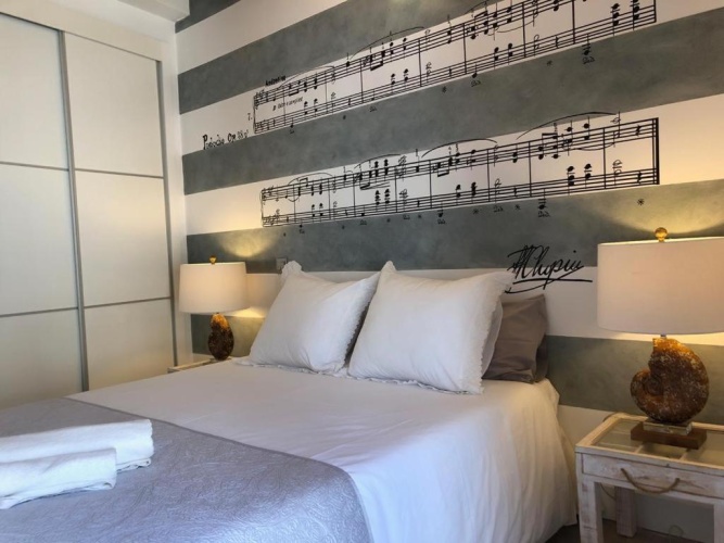1 Bedroom Apartment