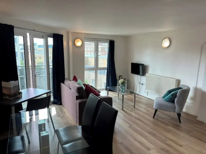 Premium 2Pax Apartment with Kitchen