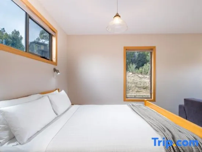 1 Bedroom Cottage