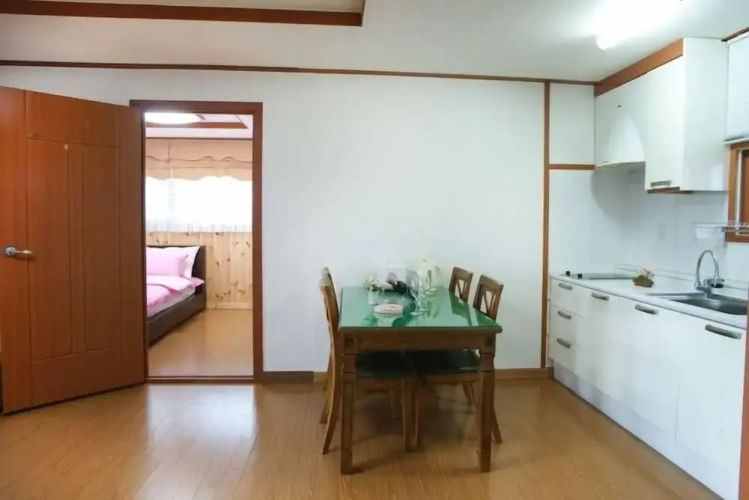 Olleh House