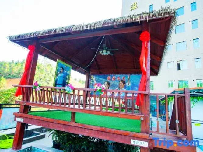 Fuyingmen Hot Spring Hotel