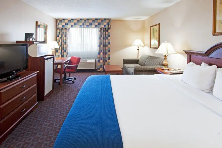 Holiday Inn Express